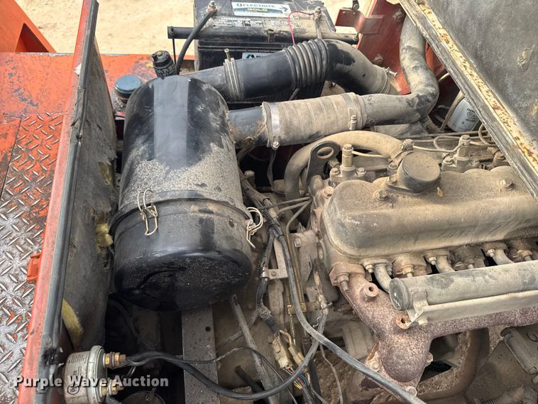 image for item EA2009 Nissan DF05A70V forklift