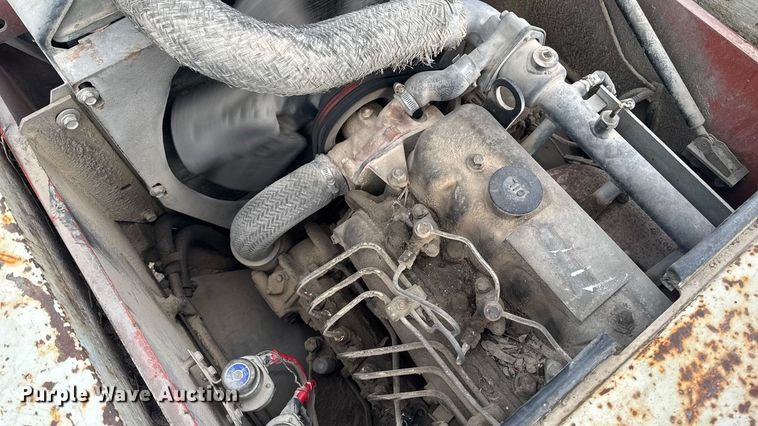 image for item EA2009 Nissan DF05A70V forklift