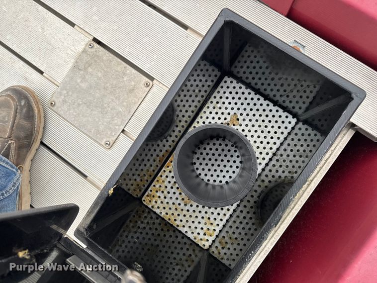 image for item EA2011 1998 Pierce Tilt Cab fire truck