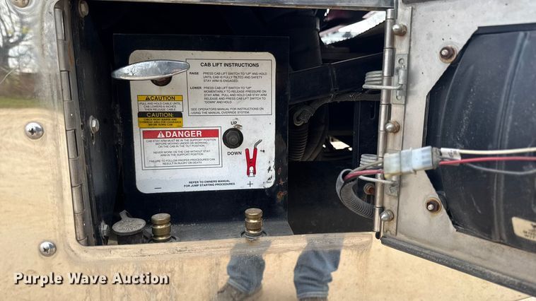 image for item EA2011 1998 Pierce Tilt Cab fire truck