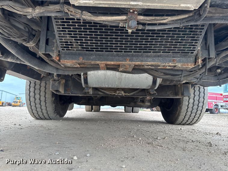 image for item EA2011 1998 Pierce Tilt Cab fire truck