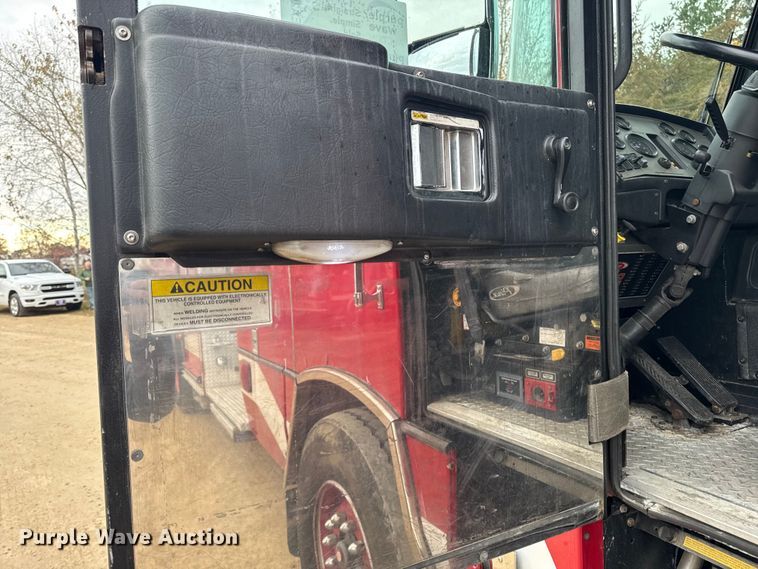 image for item EA2011 1998 Pierce Tilt Cab fire truck