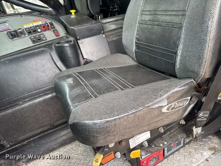 image for item EA2011 1998 Pierce Tilt Cab fire truck