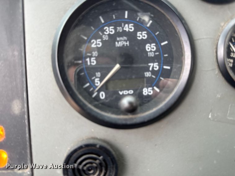 image for item EA2011 1998 Pierce Tilt Cab fire truck