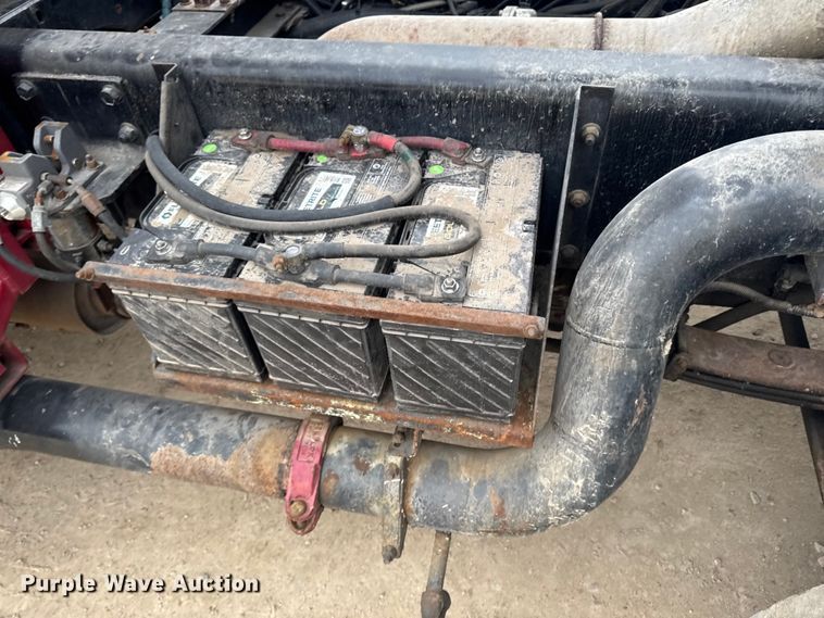 image for item EA2011 1998 Pierce Tilt Cab fire truck