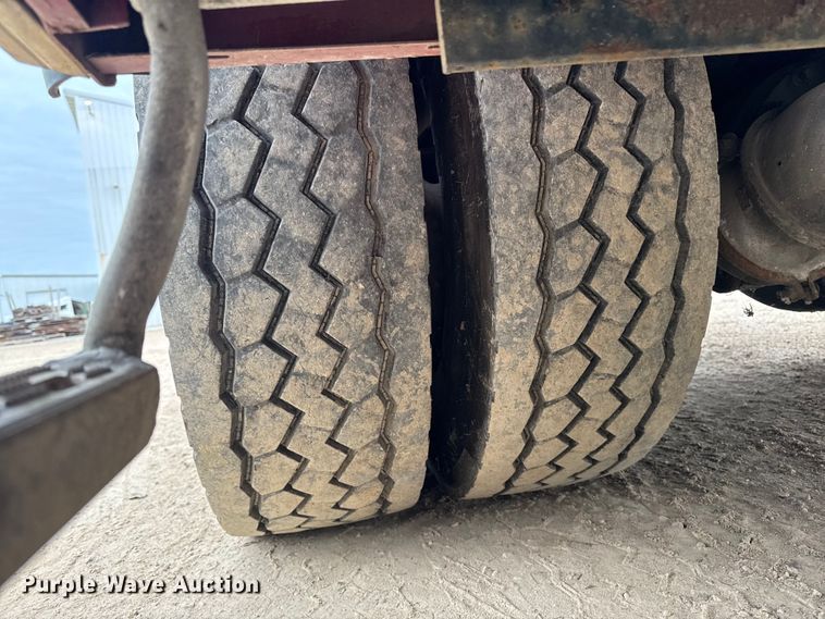 image for item EA2011 1998 Pierce Tilt Cab fire truck