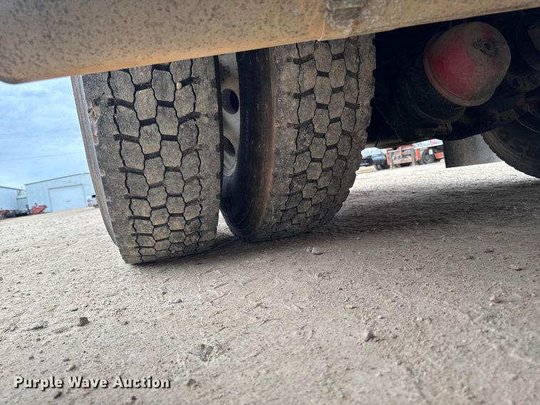 image for item EA2012 2004 American LaFrance Metro pumper fire truck