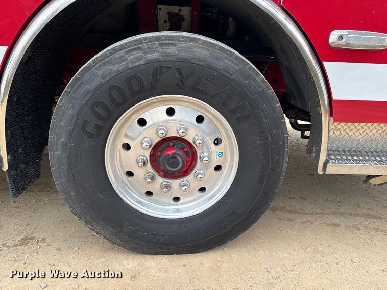 image for item EA2012 2004 American LaFrance Metro pumper fire truck