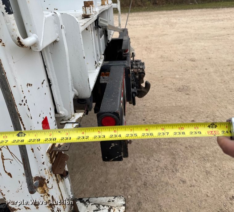 image for item EA2014 2014 Freightliner 114SD crane truck