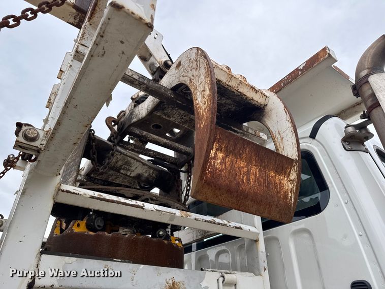 image for item EA2014 2014 Freightliner 114SD crane truck