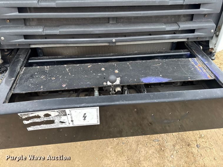 image for item EA2014 2014 Freightliner 114SD crane truck