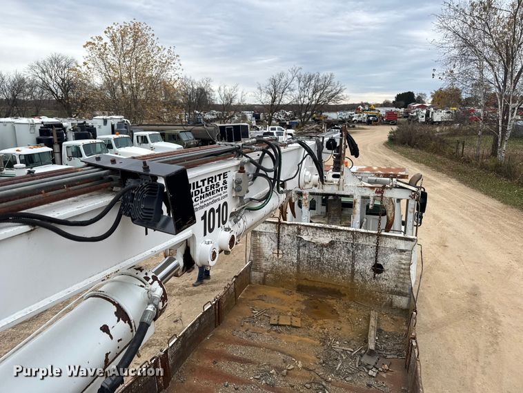 image for item EA2014 2014 Freightliner 114SD crane truck