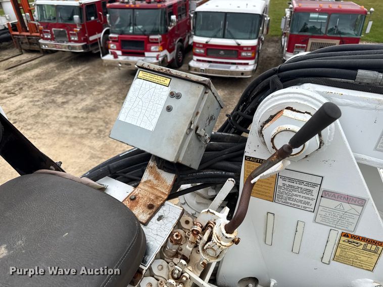 image for item EA2014 2014 Freightliner 114SD crane truck