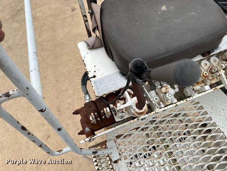 image for item EA2014 2014 Freightliner 114SD crane truck