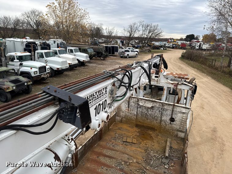 image for item EA2014 2014 Freightliner 114SD crane truck