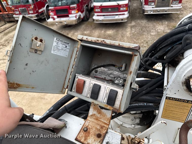 image for item EA2014 2014 Freightliner 114SD crane truck