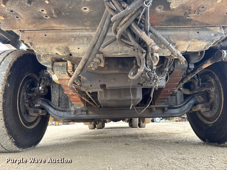 image for item EA2014 2014 Freightliner 114SD crane truck