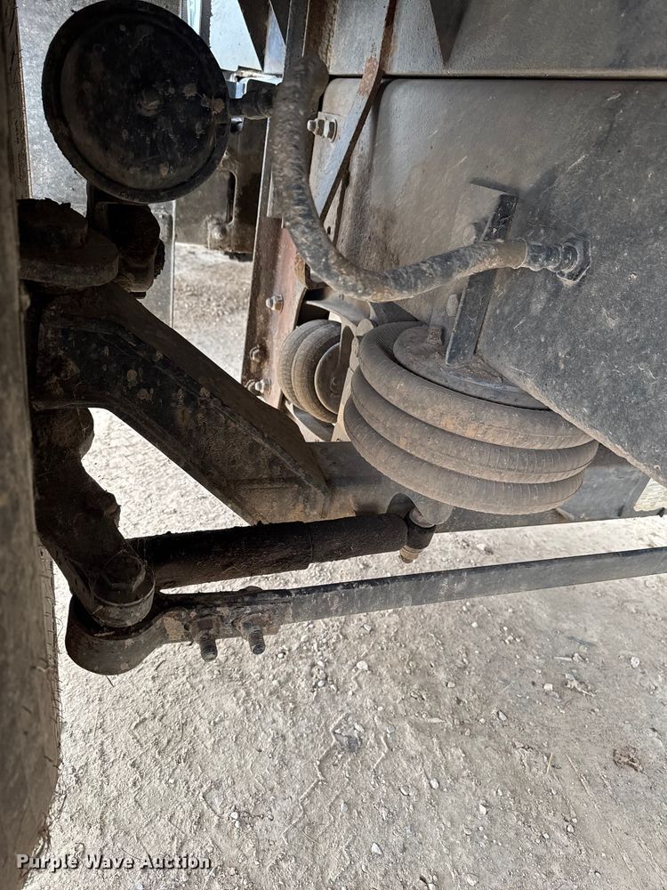 image for item EA2014 2014 Freightliner 114SD crane truck