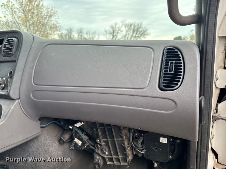 image for item EA2014 2014 Freightliner 114SD crane truck