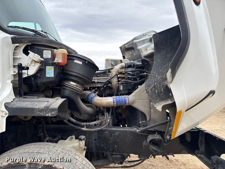 image for item EA2014 2014 Freightliner 114SD crane truck