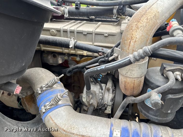 image for item EA2014 2014 Freightliner 114SD crane truck