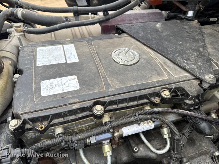 image for item EA2014 2014 Freightliner 114SD crane truck