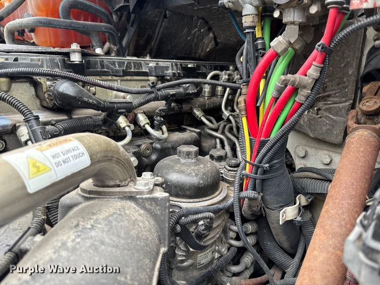 image for item EA2014 2014 Freightliner 114SD crane truck