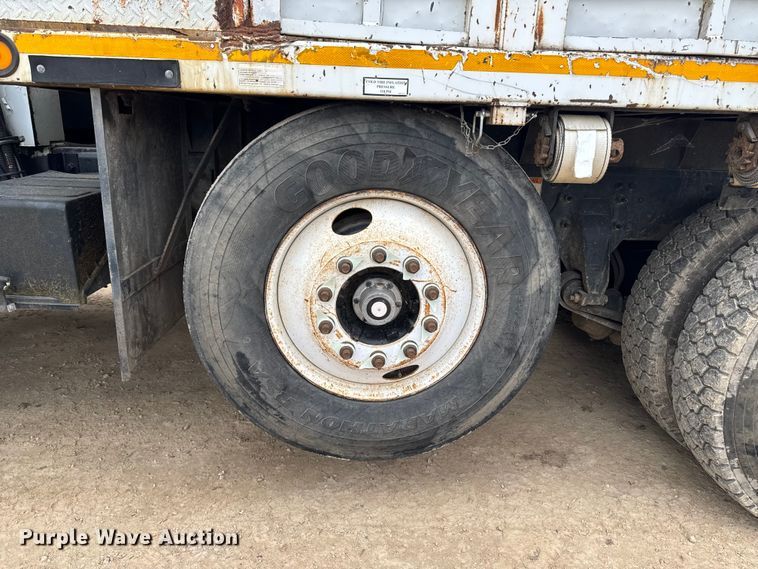 image for item EA2014 2014 Freightliner 114SD crane truck