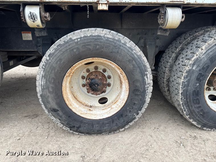 image for item EA2014 2014 Freightliner 114SD crane truck