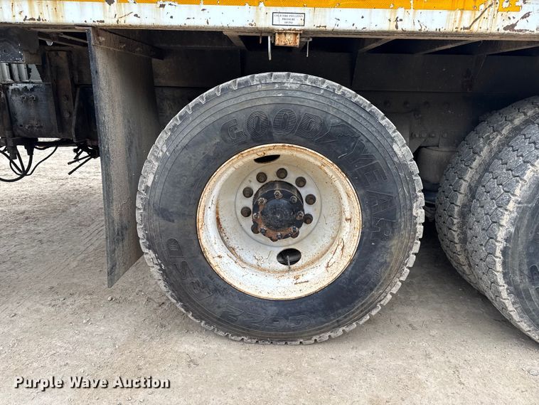 image for item EA2014 2014 Freightliner 114SD crane truck