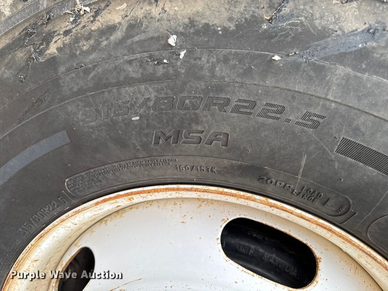 image for item EA2014 2014 Freightliner 114SD crane truck