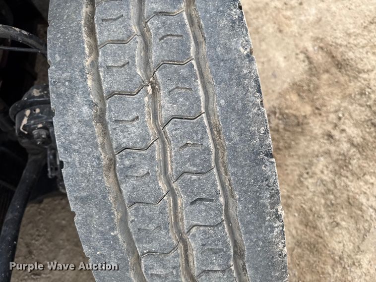 image for item EA2014 2014 Freightliner 114SD crane truck