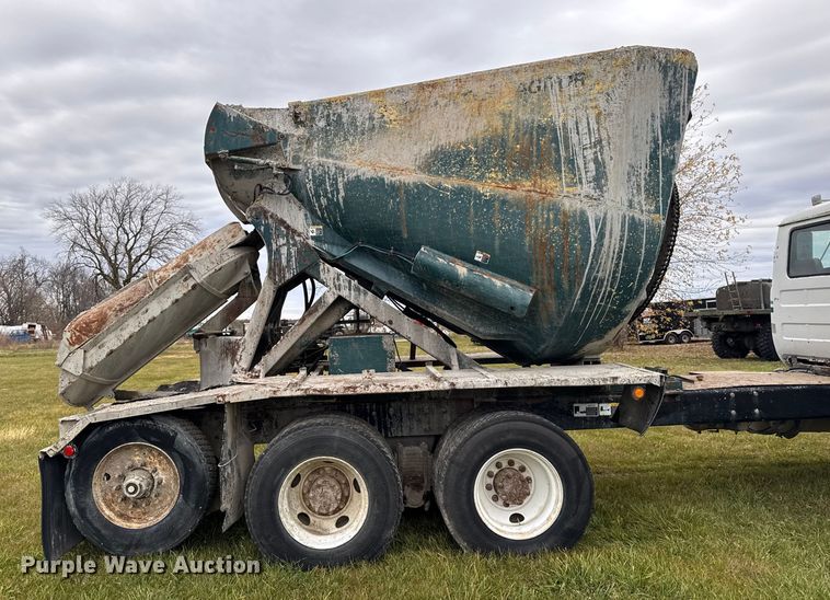 image for item EA2016 2001 Mack RD690S ready mix truck