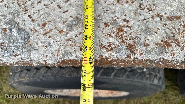 image for item EA2016 2001 Mack RD690S ready mix truck