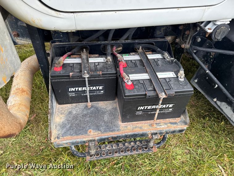 image for item EA2016 2001 Mack RD690S ready mix truck