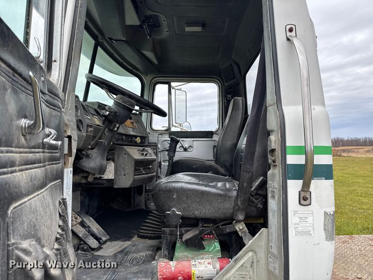 image for item EA2016 2001 Mack RD690S ready mix truck
