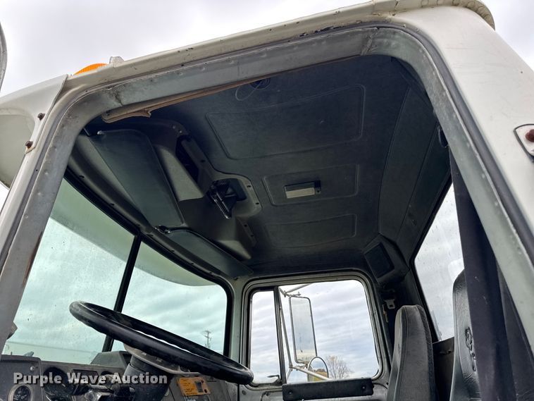 image for item EA2016 2001 Mack RD690S ready mix truck