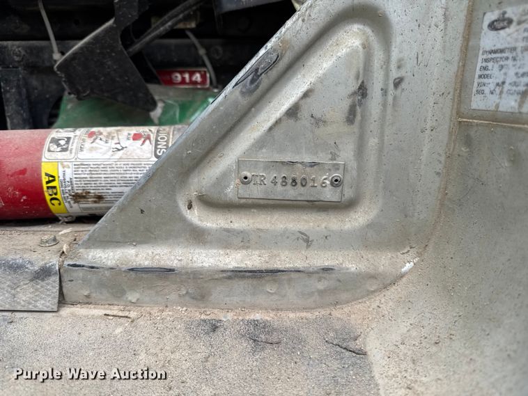 image for item EA2016 2001 Mack RD690S ready mix truck