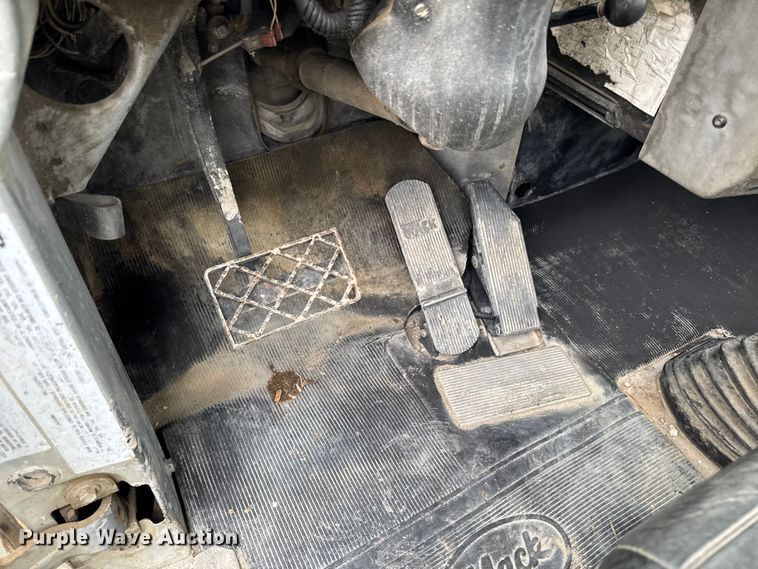 image for item EA2016 2001 Mack RD690S ready mix truck