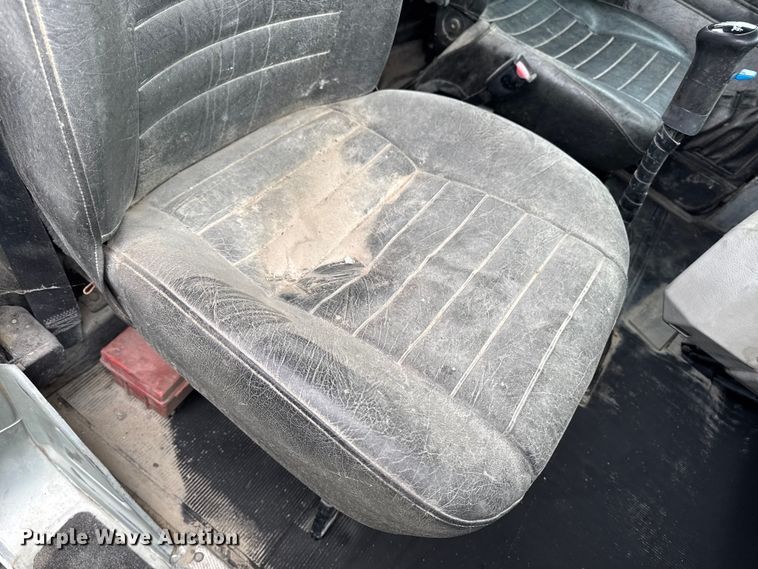 image for item EA2016 2001 Mack RD690S ready mix truck