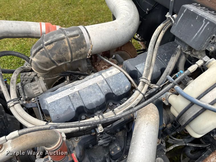 image for item EA2016 2001 Mack RD690S ready mix truck