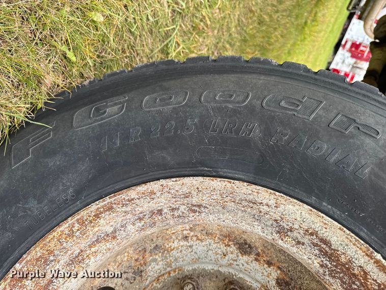 image for item EA2016 2001 Mack RD690S ready mix truck