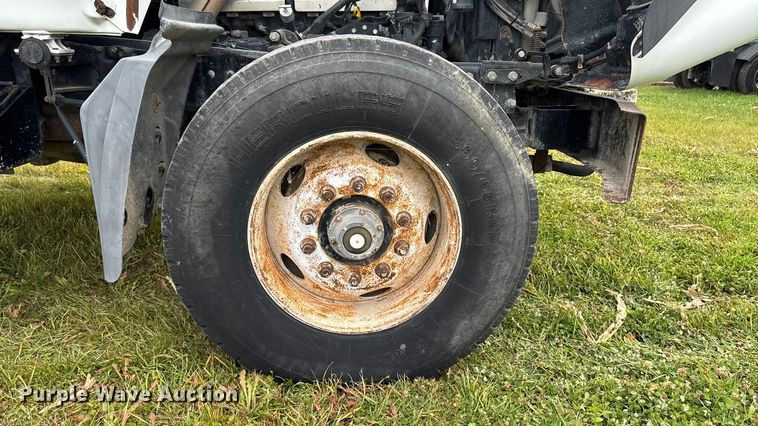 image for item EA2016 2001 Mack RD690S ready mix truck