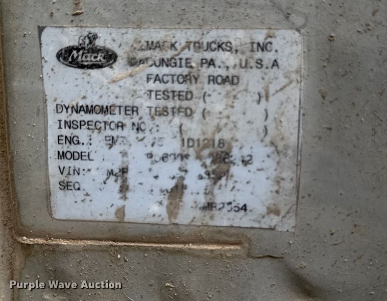 image for item EA2016 2001 Mack RD690S ready mix truck