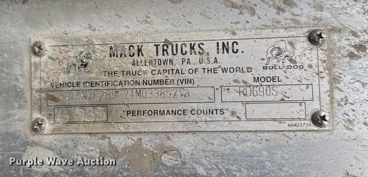 image for item EA2016 2001 Mack RD690S ready mix truck