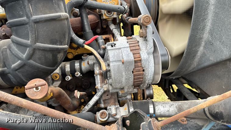 image for item EA2017 2001 International 2674 vacuum truck