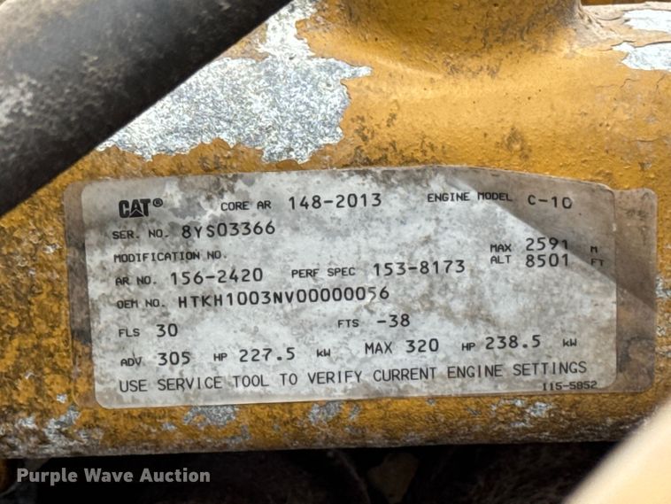 image for item EA2019 1999 International 2674 vacuum truck