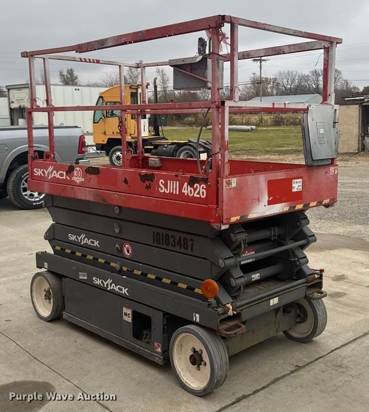 image for item EA2089 Skyjack SJ4626 scissor lift