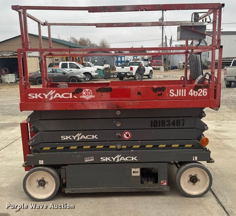 image for item EA2089 Skyjack SJ4626 scissor lift