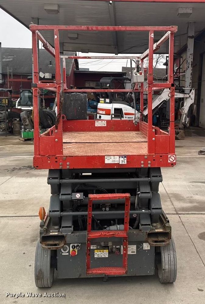 image for item EA2089 Skyjack SJ4626 scissor lift